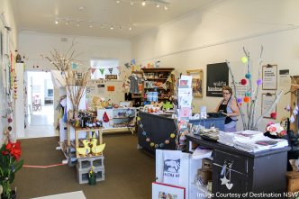 With a strong artisian community, there are a variety workshops and stores, such as Walcha Handmade